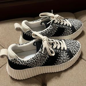 Dolce Vita sneakers, worn twice!!